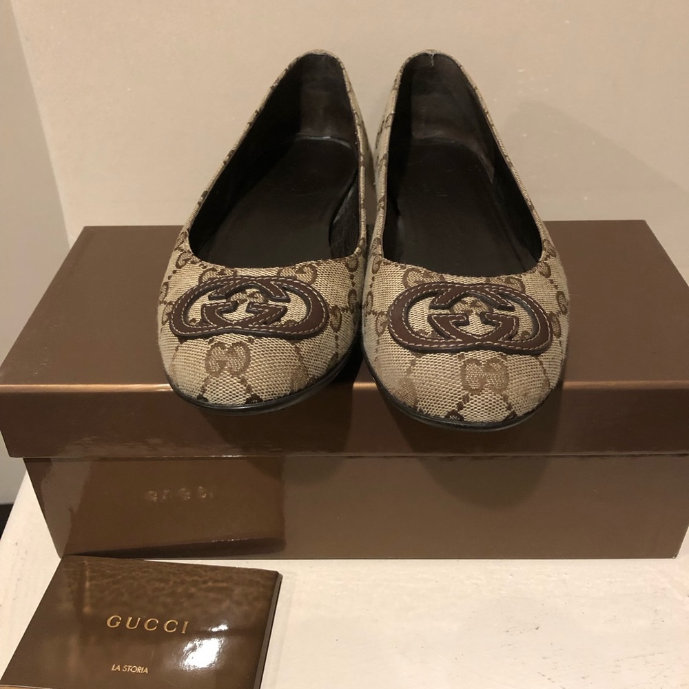 GUCCI FLAT SHOES